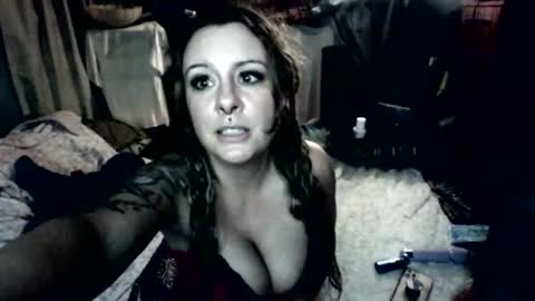 adirajade online show from March 25, 2:17 am