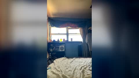 adirajade online show from April 21, 3:07 pm