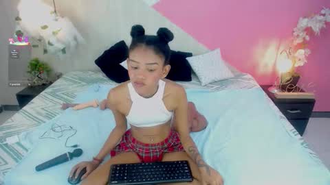adisson_petite1 online show from January 16, 6:45 pm