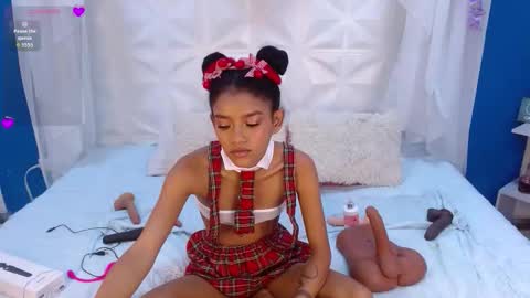 adisson_petite1 online show from March 2, 5:42 pm