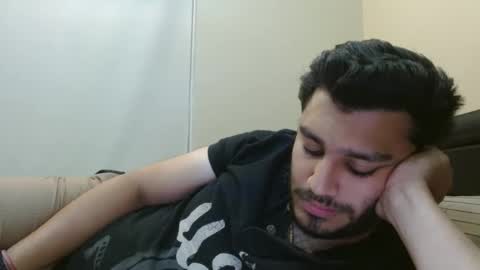 Snapshot of adit56665 chatting on February 14, 6:23 am adit56665 online show from February 14, 6:23 am