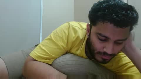 Snapshot of adit56665 chatting on January 19, 4:49 am adit56665 online show from January 19, 4:49 am