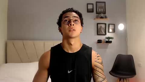 Snapshot of adonis_dlh chatting on October 17, 9:06 pm Adonis online show from October 17, 9:06 pm