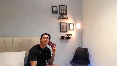 Snapshot of adonis_dlh chatting on November 15, 4:21 am Adonis online show from November 15, 4:21 am