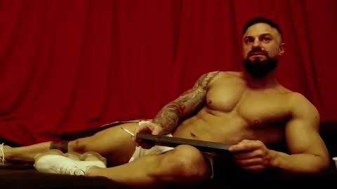 Adonis online show from November 19, 6:30 pm