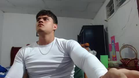 adonis_walkerx online show from February 16, 12:41 am