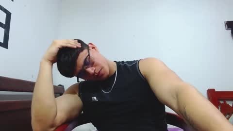 adonis_walkerx online show from October 21, 1:50 am
