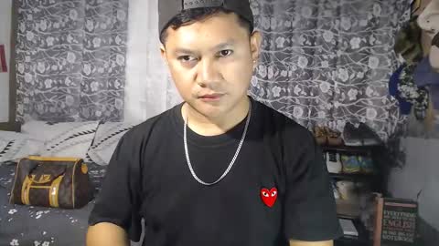 Snapshot of adorableasianboy chatting on January 14, 1:33 am adorableasianboy online show from January 14, 1:33 am