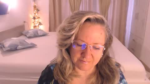 Cryna online show from November 14, 7:18 am