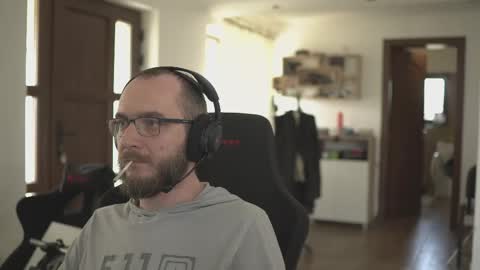 W36 online show from April 11, 11:36 am