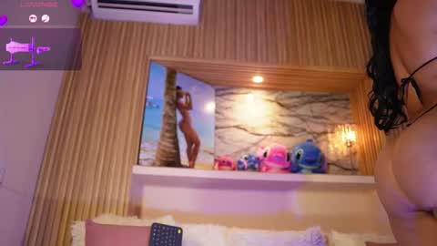 Adri crof online show from November 12, 4:02 am