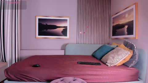 adri online show from April 5, 9:34 pm