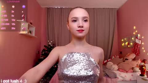 Snapshot of adria_arjona chatting on December 21, 7:37 am Eva online show from December 21, 7:37 am