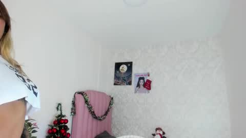 Adriana online show from December 21, 1:07 pm