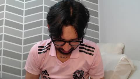 Snapshot of adrian_falcon chatting on May 14, 6:31 am Adrian Falcon online show from May 14, 6:31 am