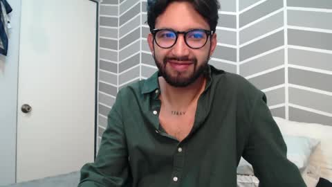 Snapshot of adrian_falcon chatting on May 16, 6:54 am Adrian Falcon online show from May 16, 6:54 am