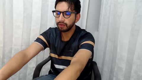 Snapshot of adrian_falcon chatting on June 2, 2:13 am Adrian Falcon online show from June 2, 2:13 am