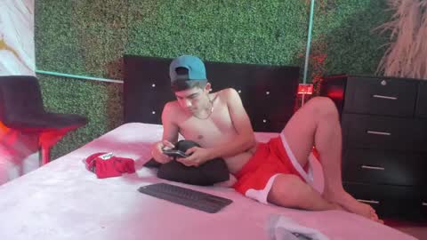 adrian_fire01 online show from April 7, 6:19 pm