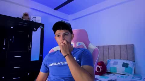 ADRIAN online show from March 7, 6:49 pm