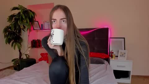 Adriana online show from January 7, 6:49 am