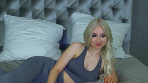 Adriana Rockefeller online show from April 16, 4:52 pm
