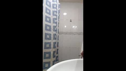 adrianchamonymario12 online show from February 6, 12:37 am