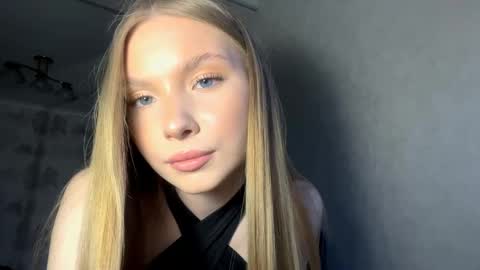 Caroline online show from March 20, 2:33 pm