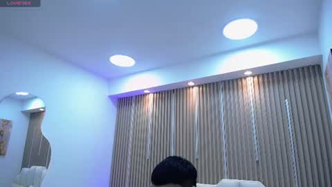 adrianstark_ online show from June 16, 12:30 pm