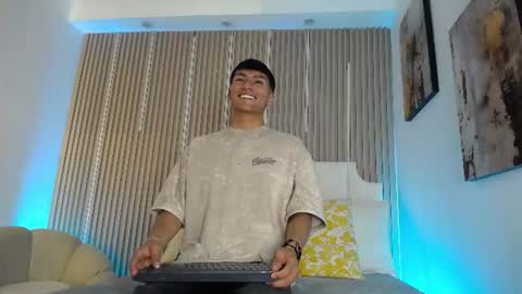 adrianstark_ online show from June 19, 1:04 pm