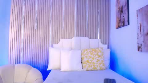 adrianstark_ online show from June 25, 12:31 pm