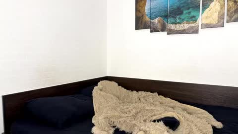 Adriana online show from April 3, 7:45 pm