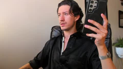 Adrian Williams online show from April 12, 7:52 pm