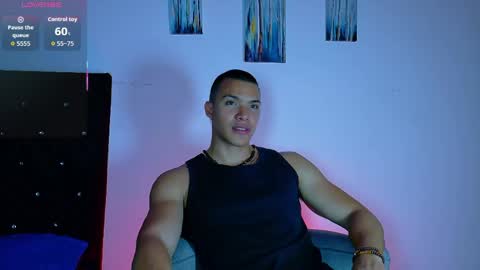 Snapshot of adriel_escalante chatting on April 27, 4:21 am adriel_escalante online show from April 27, 4:21 am