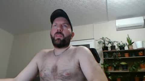 Snapshot of adultwebcamdatabase chatting on December 3, 11:14 pm Felix84 online show from December 3, 11:14 pm