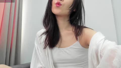 Snapshot of ae_nie chatting on February 1, 8:39 am Aenie online show from February 1, 8:39 am