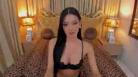 Aela online show from September 25, 6:44 pm