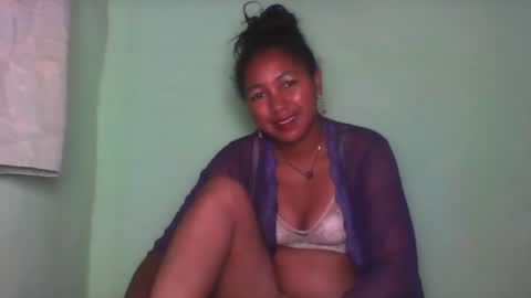 aelyaa online show from April 6, 2:53 am