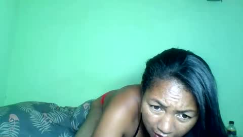 aelyaa online show from April 12, 7:57 am