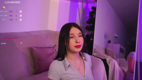 Snapshot of aesthetics__tease chatting on January 9, 6:26 pm aesthetics__tease online show from January 9, 6:26 pm