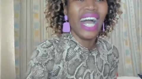 AfricanSquirtQueen online show from November 17, 8:20 am