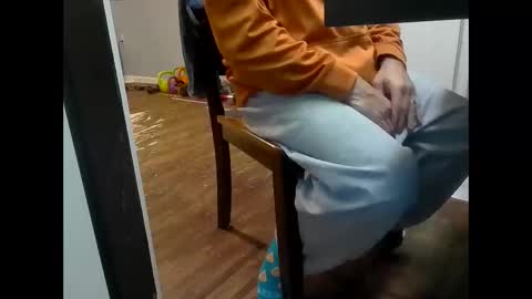 afr10221966 online show from October 3, 1:24 am