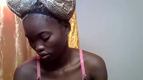 Snapshot of afri_kanaslim chatting on November 3, 12:50 pm afri kanaslim online show from November 3, 12:50 pm