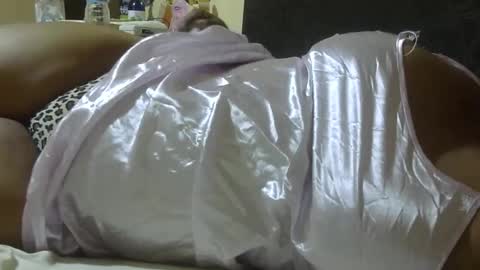 Snapshot of africannna chatting on January 8, 2:25 am Rita online show from January 8, 2:25 am