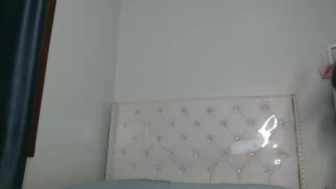 Snapshot of africanpetitequeen chatting on November 12, 9:32 am CIARA online show from November 12, 9:32 am