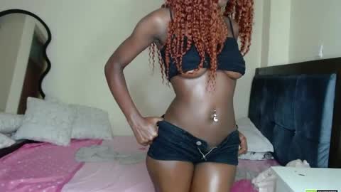 Mia online show from April 8, 5:57 pm