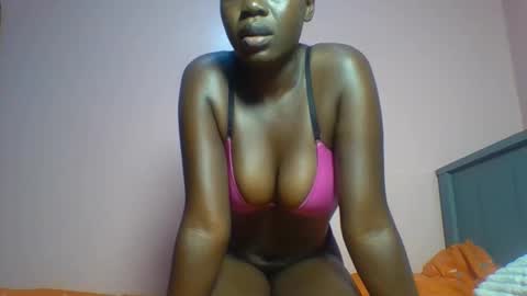 afrikan_desire online show from April 10, 3:28 pm