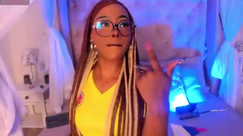 Snapshot of afrodita_sweeet chatting on June 23, 9:24 pm Afrodita online show from June 23, 9:24 pm