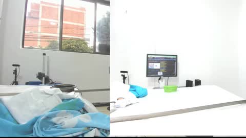 Snapshot of afroditacute16 chatting on December 15, 8:04 pm afroditacute16 online show from December 15, 8:04 pm