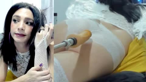 Snapshot of afroditacute16 chatting on March 1, 7:37 pm afroditacute16 online show from March 1, 7:37 pm