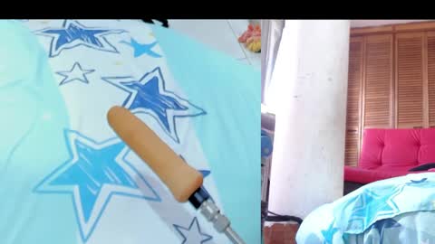 Snapshot of afroditacute16 chatting on October 21, 7:03 pm afroditacute16 online show from October 21, 7:03 pm